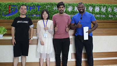 客戶來中國找高端跑步機生產廠家