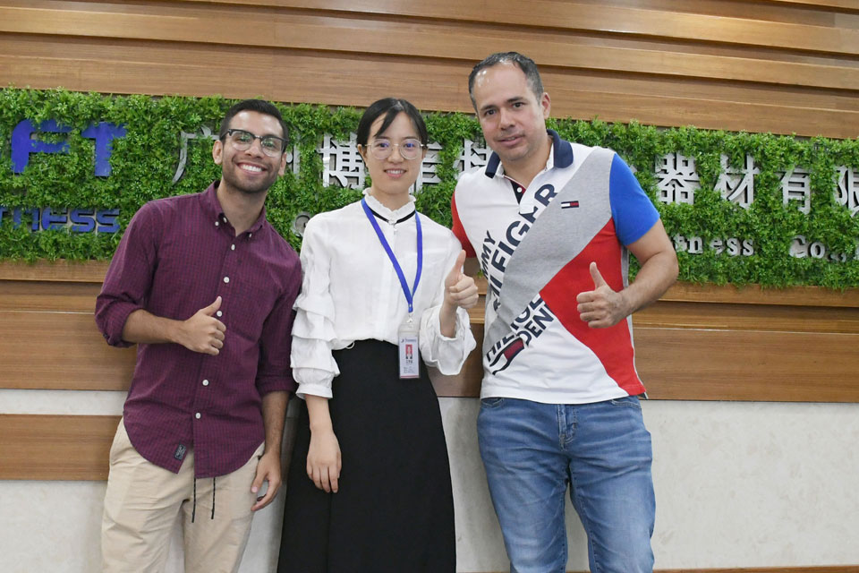 樱桃网站入口健身器材出口到墨西哥