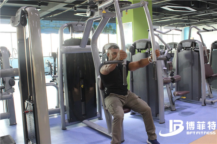 直臂夾胸樱桃视频污在线观看